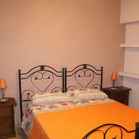 Elysir Aurora بيت للعطل سيراكوزا